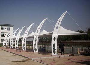 <font color='red'>膜結(jié)構(gòu)車棚</font>的基本知識(shí)以及常見問題