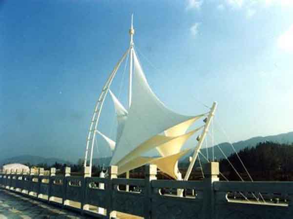 漳州景觀<font color='red'>張拉膜結(jié)構(gòu)</font>遮陽(yáng)棚【生產(chǎn)廠家】