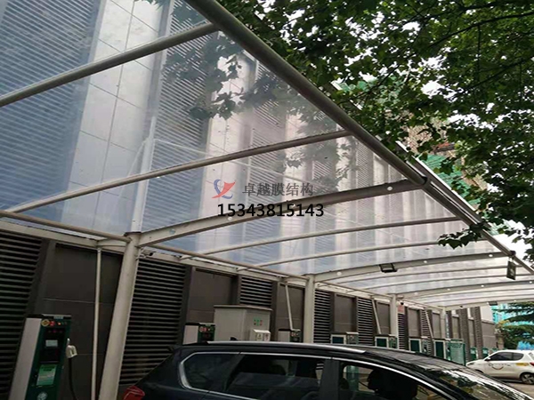 旬邑<font color='red'>膜結(jié)構(gòu)停車棚</font>【生產(chǎn)銷售】遮陽棚雨棚