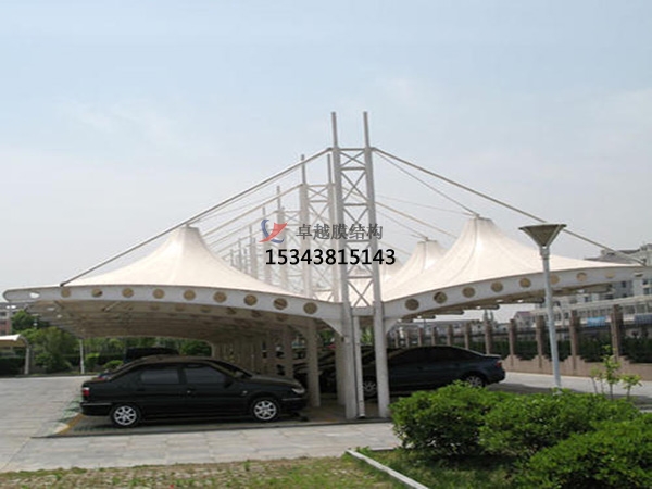 成縣<font color='red'>膜結(jié)構(gòu)停車棚</font>【設(shè)計(jì)生產(chǎn)安裝】