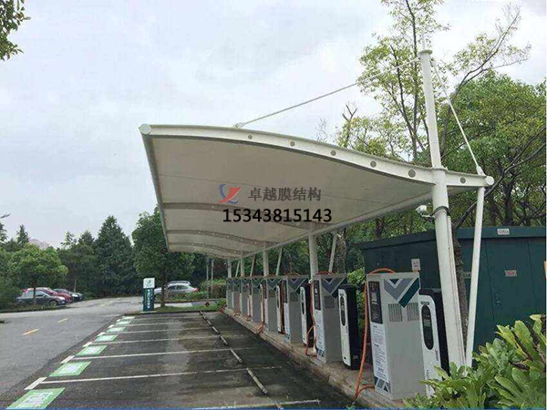 嘉峪關<font color='red'>膜結構停車棚</font>【設計生產安裝】