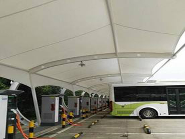 皋蘭<font color='red'>膜結構停車棚</font>【設計生產安裝】