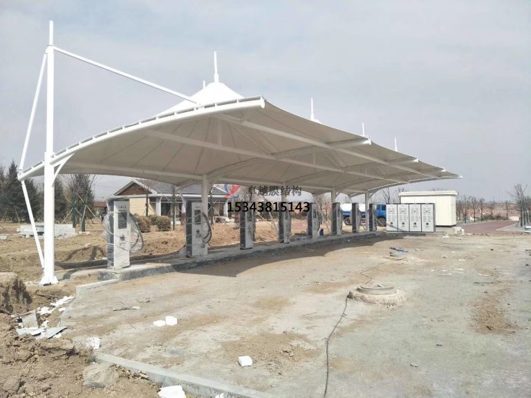 蘭州<font color='red'>膜結構停車棚</font>【設計生產安裝】