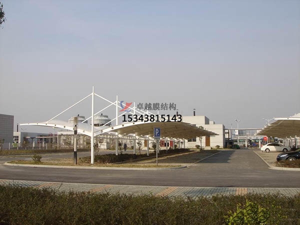 革吉<font color='red'>膜結(jié)構(gòu)停車棚</font>【遮陽(yáng)棚廠家】