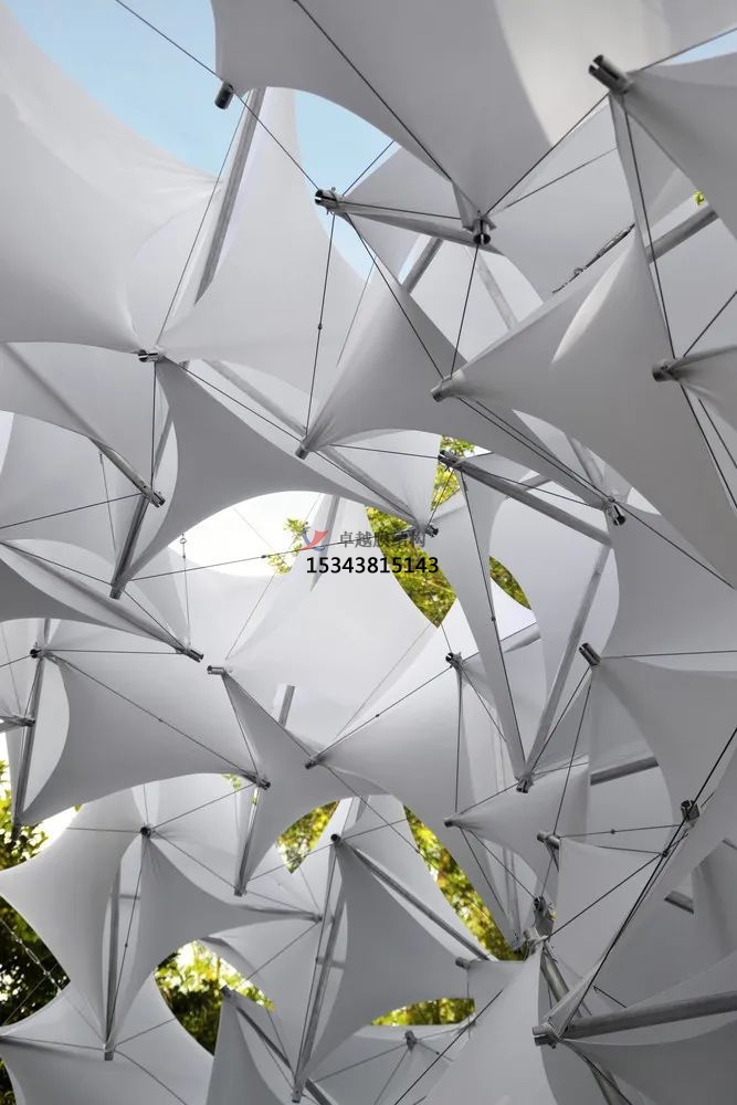 張拉膜結構如何在環(huán)境景觀獨樹一幟