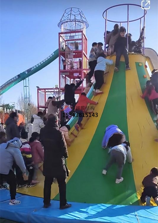 刺激好玩的火山攀巖你有沒有體驗(yàn)過？